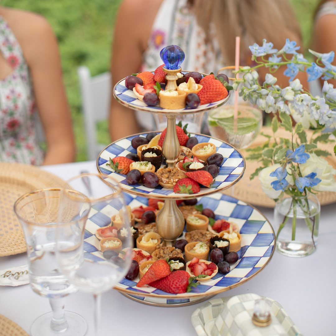 Highlighting Charleston entrée with seasonal sides